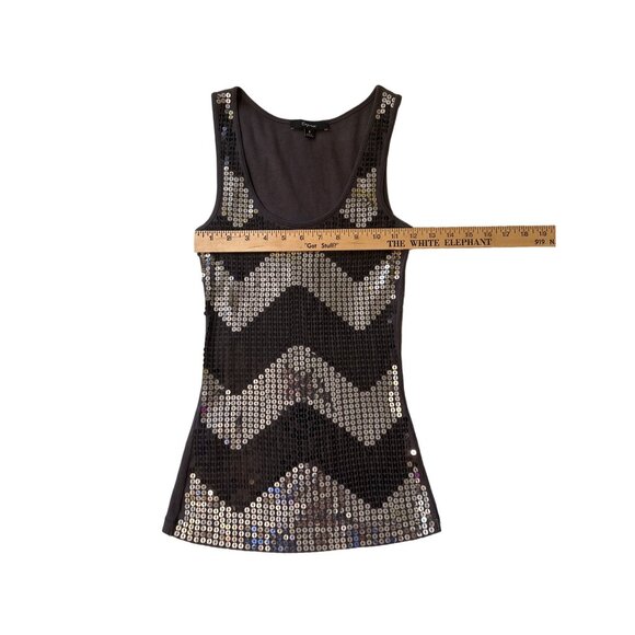 💖EXPRESS grey zig zag sequin tank top size medium - Picture 4 of 6